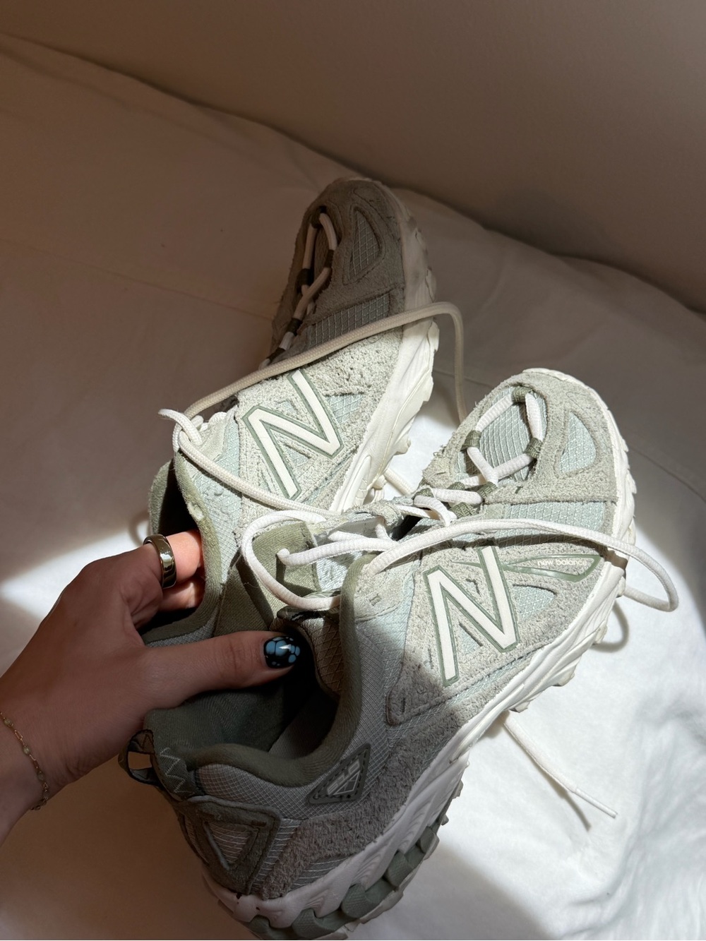 New Balance 610 Women’s Light Beige and Mint Green Sneakers
